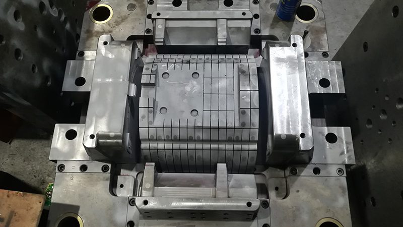 模具制造收费标准揭秘：揭秘价格构成与影响因素