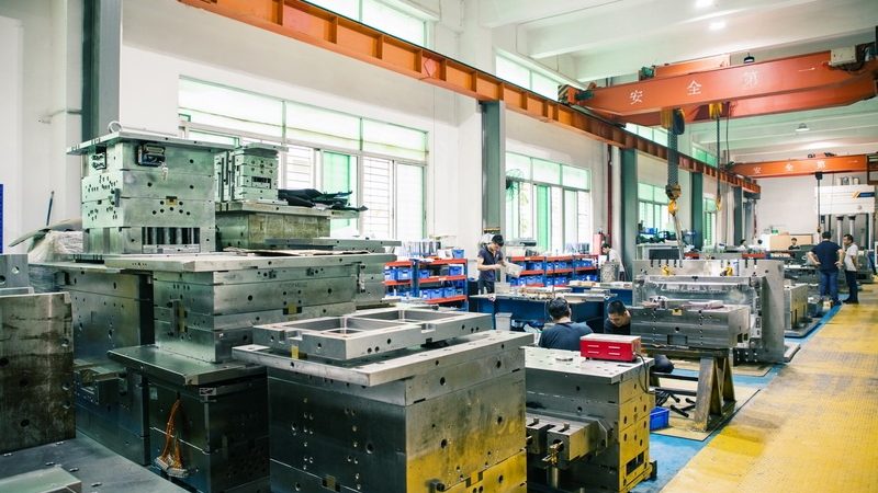 吸塑模具与注塑模具：价格差异背后的工艺解析
