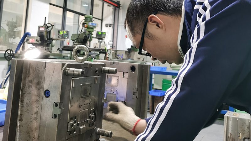 级进模步距计算：如何精准把握模具加工的关键**