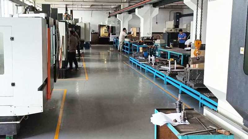 新能源汽车电池盒模具定制：关键要素与工艺解析**