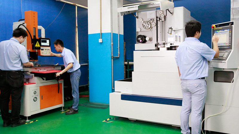 家电外壳双色模具加工成本影响因素解析**