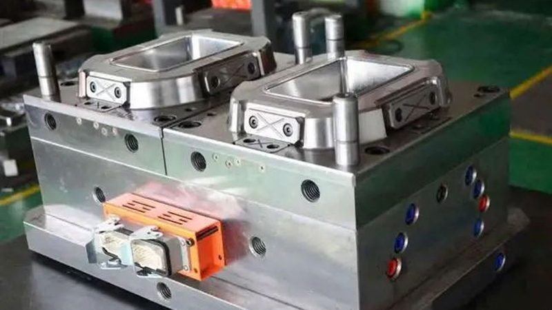 双色模具定做的关键考量：精度与工艺**